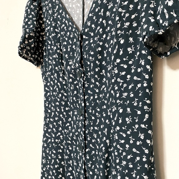 H&M Green Floral Dress - Picture 2 of 5